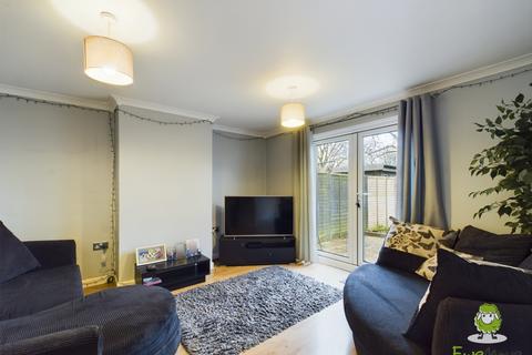 78 Woolford Way, Basingstoke, RG23 8AU