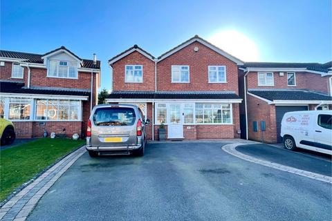 4 bedroom detached house for sale, Cranesbill Close, Featherstone, Wolverhampton, WV10