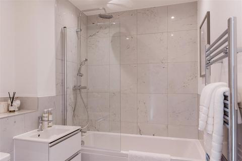 20 Poplar Drive, Deal, CT14 9ZG