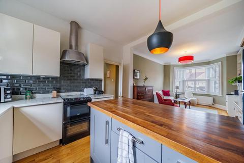 3 bedroom maisonette for sale, Lordship Lane, East Dulwich