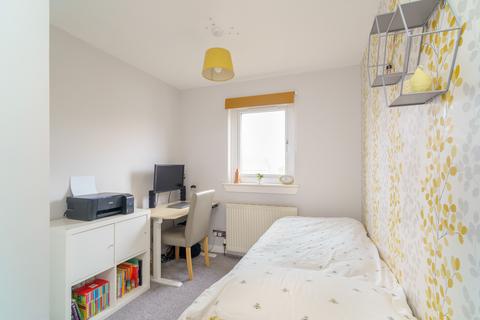 36 Bughtlin Park, Edinburgh, EH12 8UR