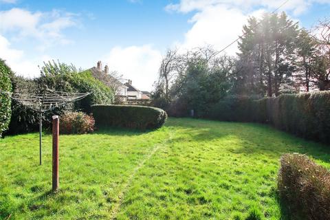 3 bedroom semi-detached house for sale, Corbin Road, Lymington, Hampshire, SO41