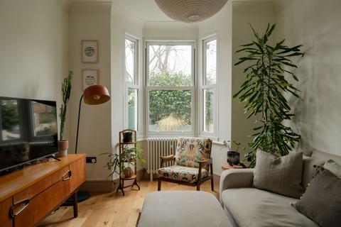 157 Trumpington Road, London, E7 9EG