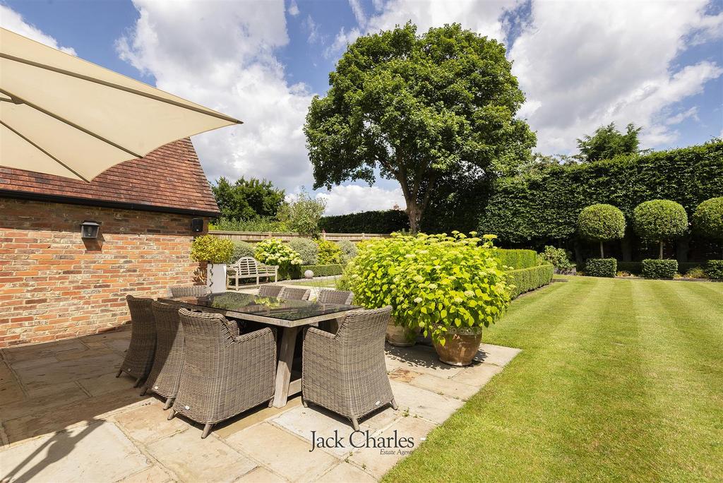 5 Yardley Park Rd, TN9 1 NE 025.jpg