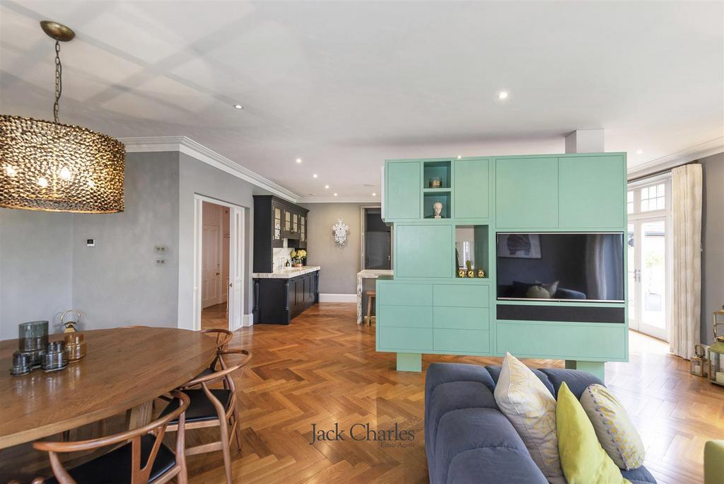 5 Yardley Park Rd, TN9 1 NE 010 - Revision 1.jpg