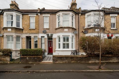 2 bedroom maisonette for sale, Claude Road, London E10