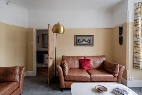 4 bedroom end of terrace house for sale, Preston Road, London E11