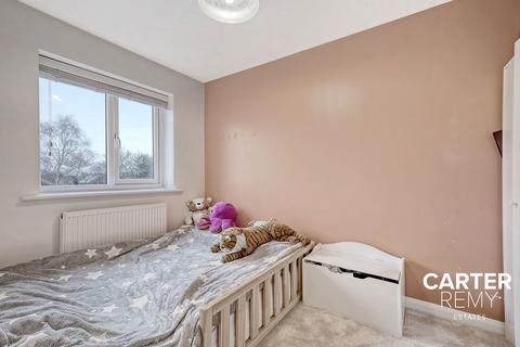 34 Ark Avenue, Grays, RM16 6QR