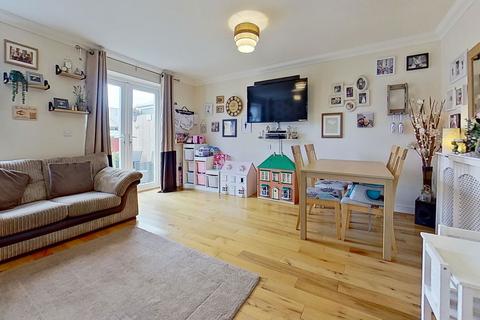 3 bedroom semi-detached house for sale, Goodwin Close, Deal CT14