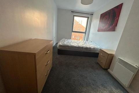 1 bedroom apartment to rent, Elmira Way, Salford