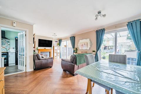 18 Brett Walk, Gillingham, ME8 9RP
