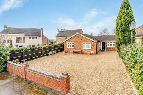 3 bedroom bungalow for sale, Furlong Road, Desborough, Kettering