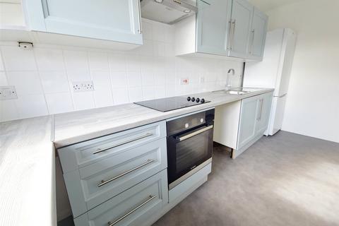 1 bedroom apartment to rent, Burns Place, Tilbury, Essex, RM18