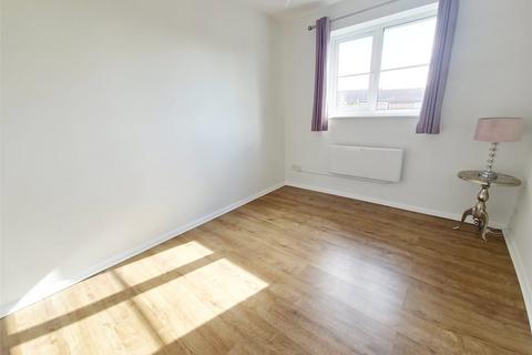 1 bedroom apartment to rent, Burns Place, Tilbury, Essex, RM18