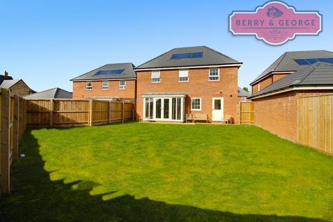 4 bedroom detached house for sale, Roadtrain Avenue, Leyland PR26