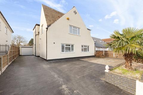 4 bedroom detached house for sale, Baldwyns Park, Bexley, DA5