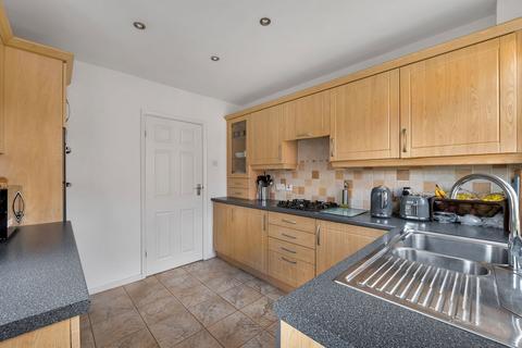 2 Ambergate Drive, Birstall, Leicester, LE4 3GA