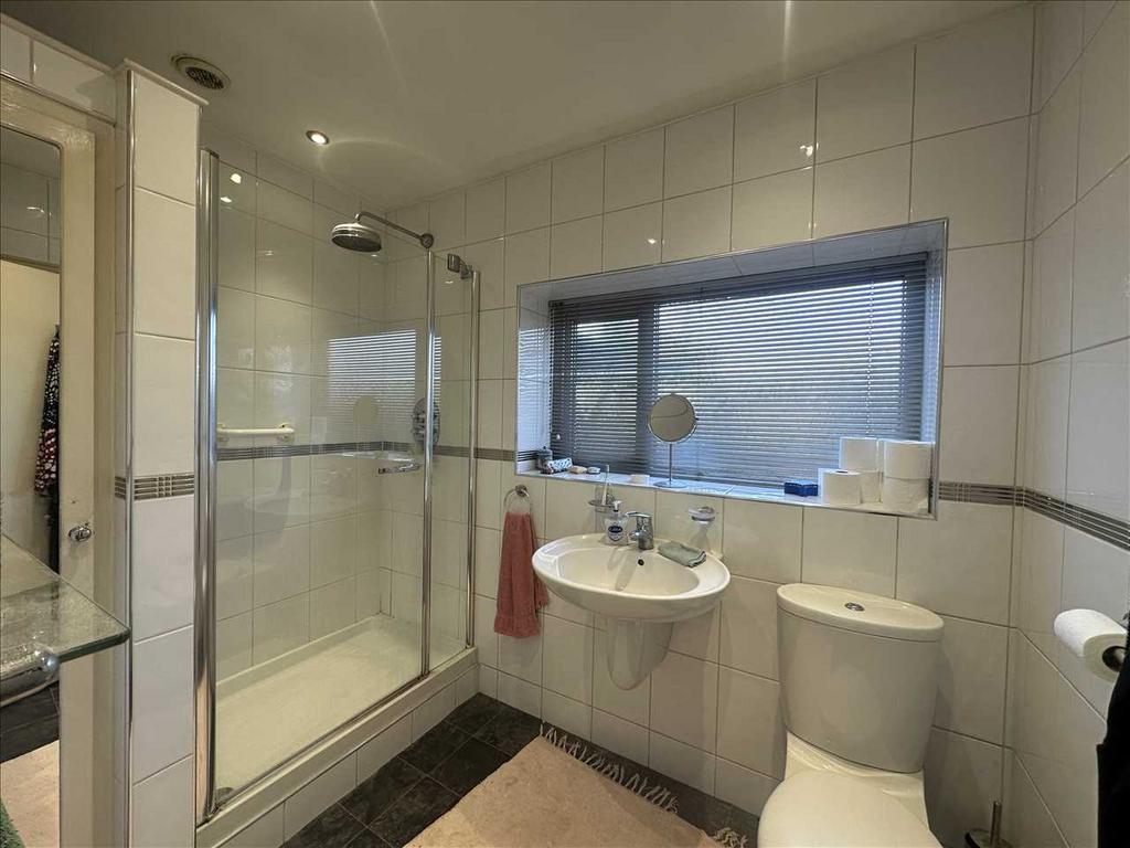 Four bedroom cottage