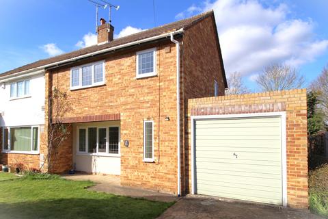 3 bedroom semi-detached house to rent, Hallingbury Close, Little Hallingbury CM22