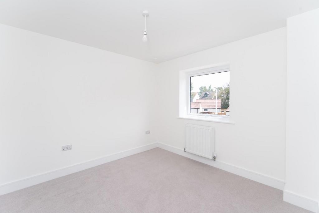 11 - bedroom.jpg