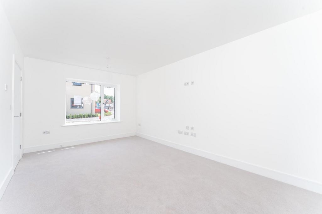 4 - sitting room.jpg