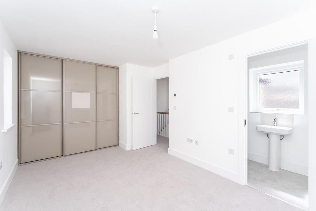 9 - bedroom 1.jpg