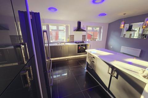 3 bedroom semi-detached house for sale, Mayo Road, Bradford, BD5
