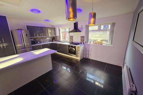 3 bedroom semi-detached house for sale, Mayo Road, Bradford, BD5