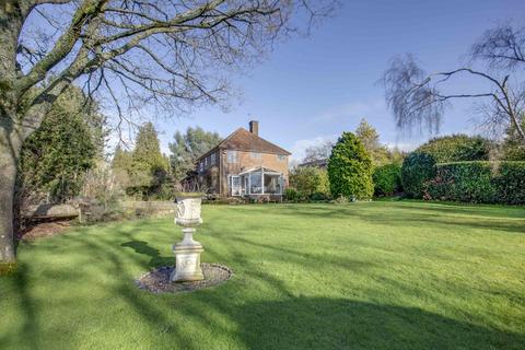 5 bedroom detached house for sale, Cokes Farm Lane, Chalfont St. Giles