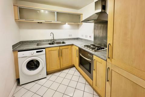 1 bedroom flat to rent, Corporation Street, Swindon, SN1 1DP