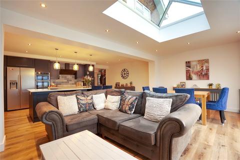 4 bedroom detached house for sale, 53 Oakfield Road, Kidderminster, Worcestershire