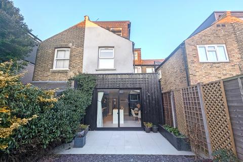 39 Bolton Road, London, E15 4JY