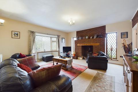 4 bedroom detached house for sale, Swansea Road, Merthyr Tydfil. CF48