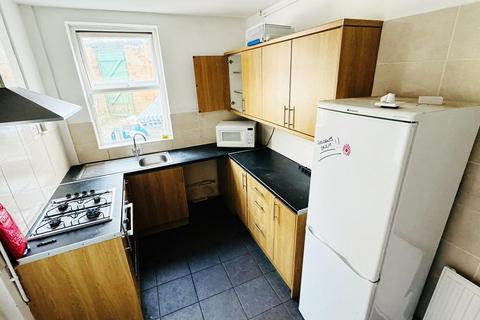 3 bedroom terraced house to rent, Gerard Street, Derby DE1