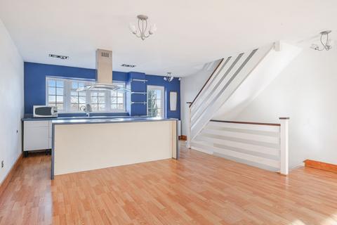 8 Hillview Close, Purley, CR8 1AU