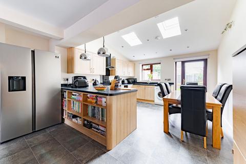 32 Edgefield Close, Old Catton, Norwich, NR6 7HP