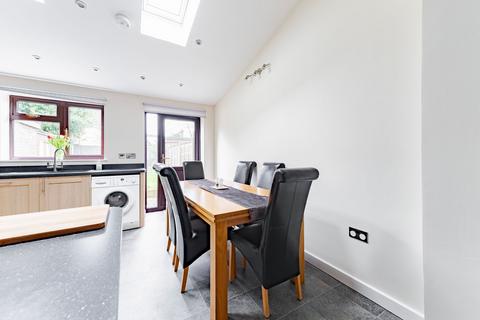 32 Edgefield Close, Old Catton, Norwich, NR6 7HP