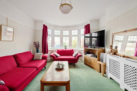 104 The Drive, Beckenham, BR3 1EG