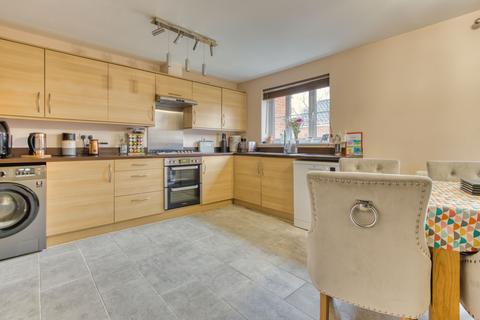 29 Morse Road, Norton Fitzwarren, Taunton, TA2 6BU