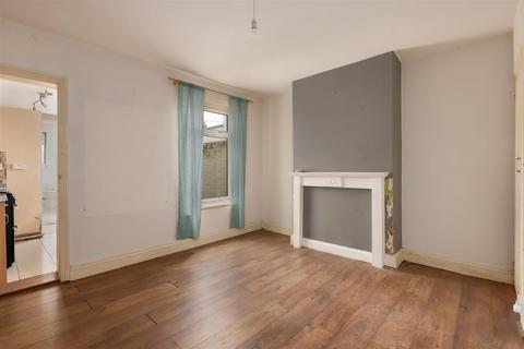 2 bedroom terraced house for sale, Albert Street, Whitstable