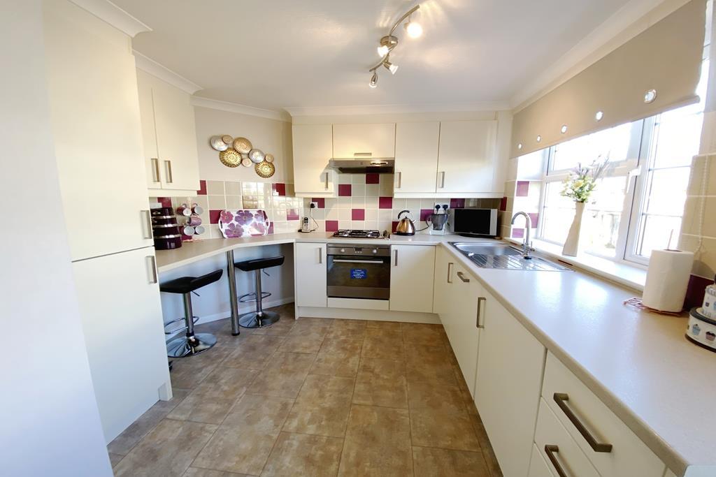 Kitchen/Breakfast Rm