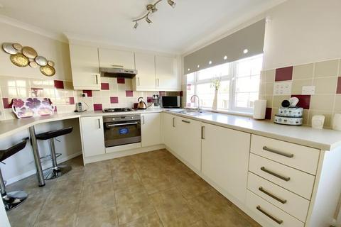 2 bedroom park home for sale, Knoll Residential Park, Gatemore Road, Winfrith Newburgh, Dorchester, Dorset