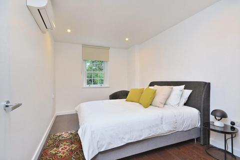 1 bedroom flat to rent, King Charles Terrace, Sovereign Court, Wapping, London, E1W