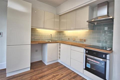 1 bedroom flat to rent, 17 Kingsway, Woking GU21