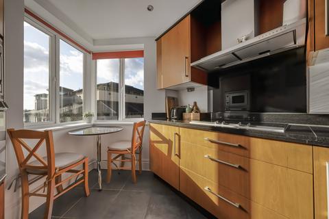 2 bedroom apartment for sale, Strand Drive, Surrey