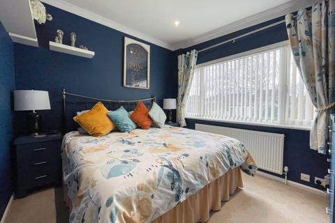 14 Appleshaw Close, Gravesend, DA11 7PB
