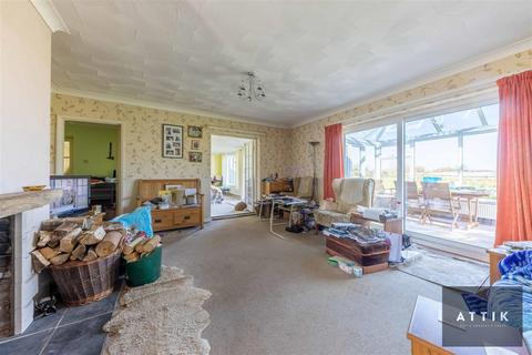 5 bedroom detached bungalow for sale, Ipswich Road, Tasburgh