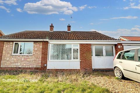 2 bedroom bungalow for sale, Pye Green Road, Cannock