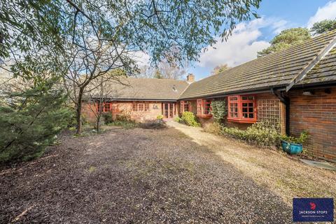 4 bedroom bungalow for sale, Danesborough Drive, Aspley Heath, Bedfordshire, MK17