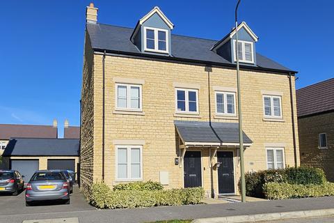 3 bedroom semi-detached house for sale, Centenary Way, Witney OX29